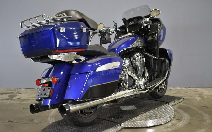 2022 Indian Motorcycle Challenger blue