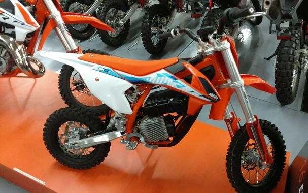 2023 KTM SX-E 5 Mini