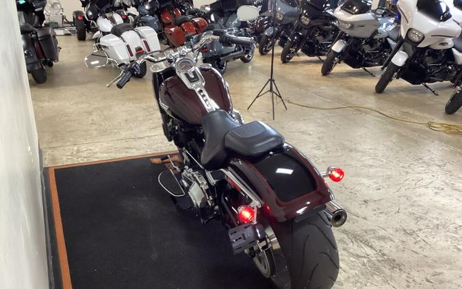 2022 Harley-Davidson Fat Boy 114 Midnight Crimson/Vivid Black