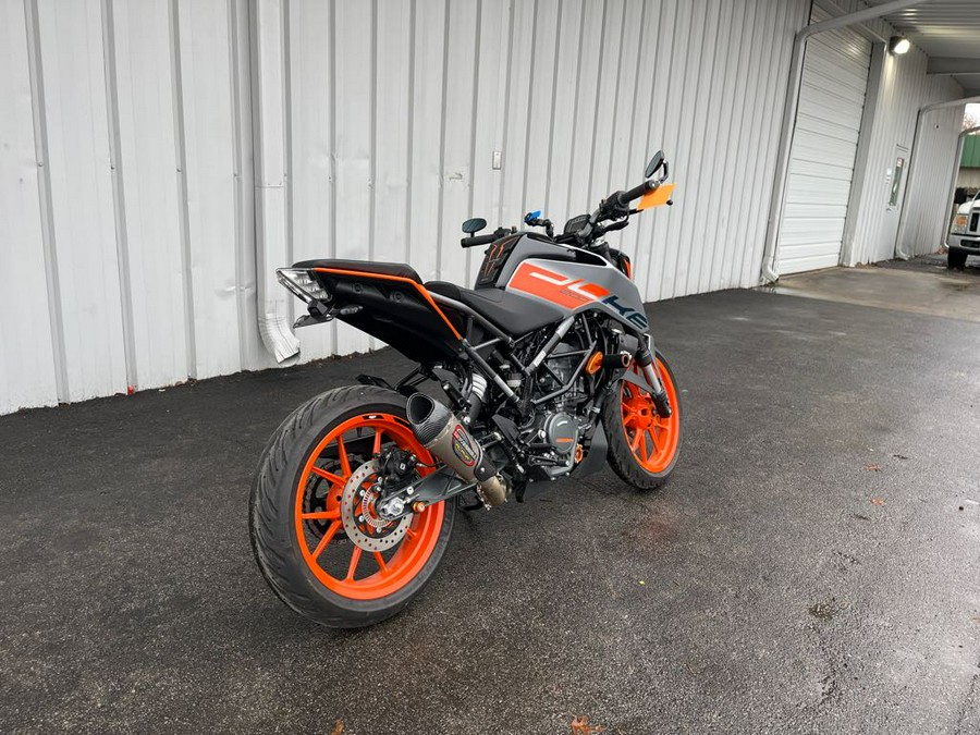 2023 KTM Duke 200