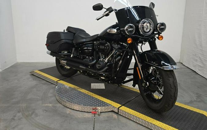 2022 Harley-Davidson Heritage Classic 114 Review