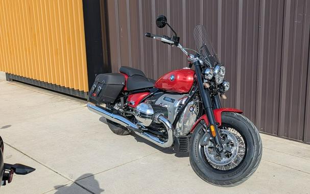 2022 BMW R 18 Classic Mars Red Metallic