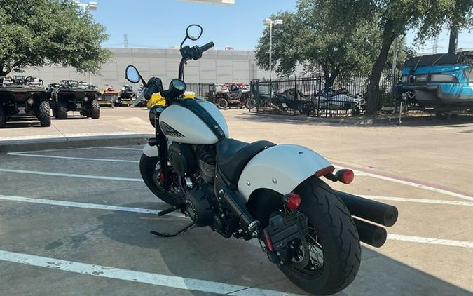 2024 Indian Chief Bobber ABS Ghost White Metallic Smoke