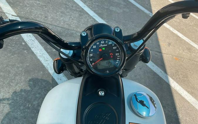 2024 Indian Chief Bobber ABS Ghost White Metallic Smoke