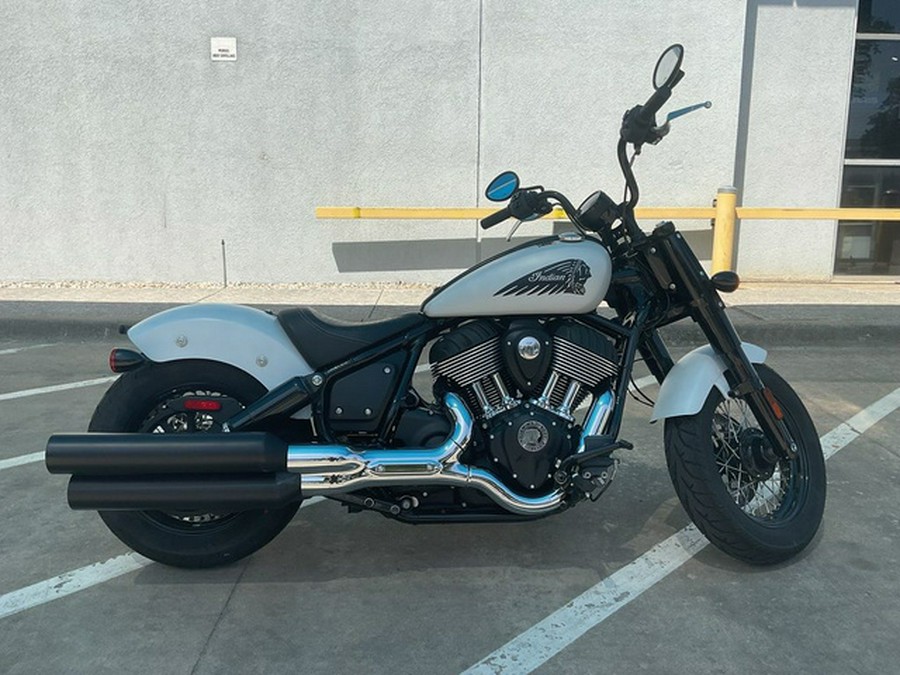 2024 Indian Chief Bobber ABS Ghost White Metallic Smoke