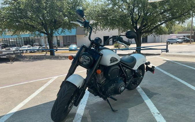 2024 Indian Chief Bobber ABS Ghost White Metallic Smoke