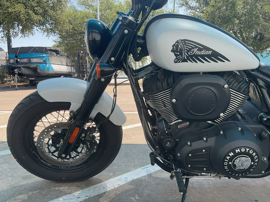 2024 Indian Chief Bobber ABS Ghost White Metallic Smoke