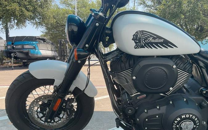 2024 Indian Chief Bobber ABS Ghost White Metallic Smoke