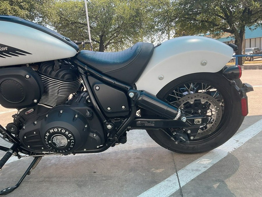 2024 Indian Chief Bobber ABS Ghost White Metallic Smoke