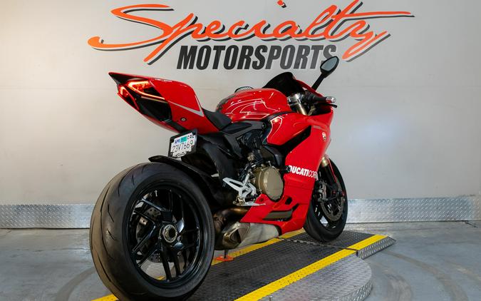 2014 Ducati Superbike 1199 Panigale