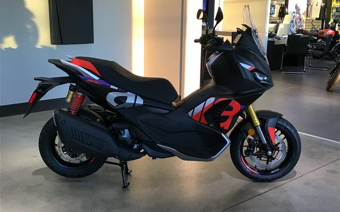 2027 Aprilia SR GT 400 Rally Replica