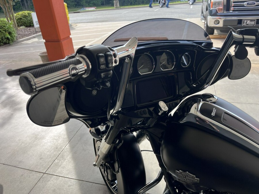 FLHXS 2022 Street Glide Special