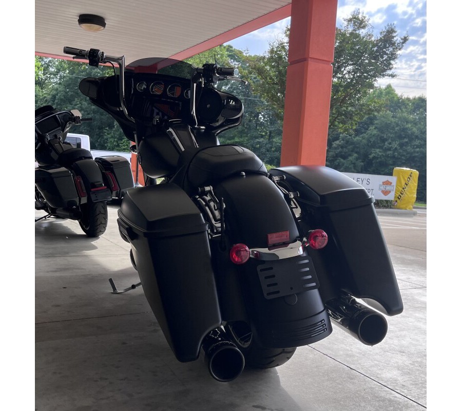 FLHXS 2022 Street Glide Special