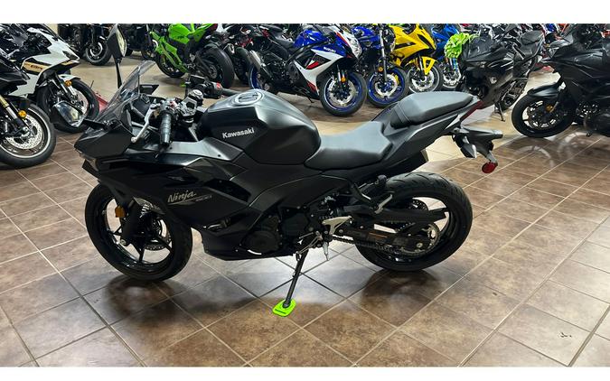 2026 Kawasaki Ninja® 500 ABS