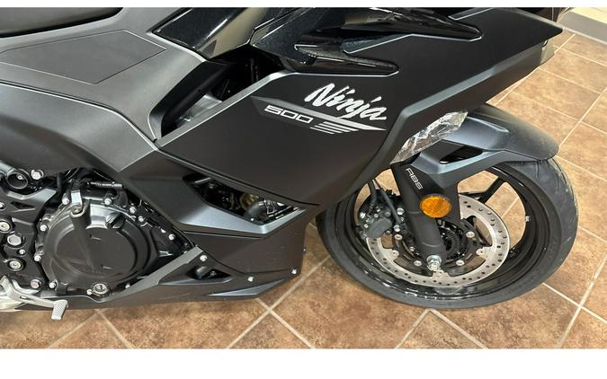 2026 Kawasaki Ninja® 500 ABS