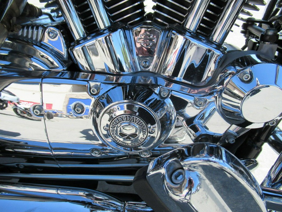 2011 Harley-Davidson® XL883L - Sportster® SuperLow®