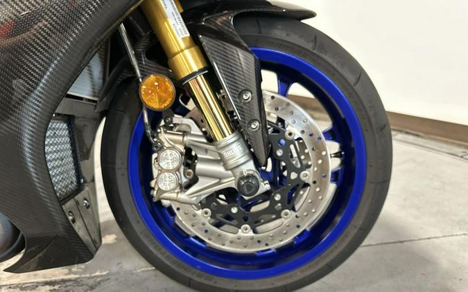 2025 Yamaha YZF R1M