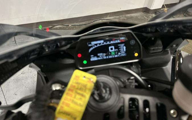 2025 Yamaha YZF R1M