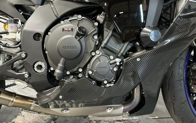 2025 Yamaha YZF R1M