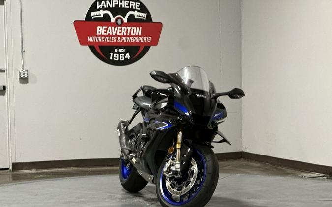 2025 Yamaha YZF R1M