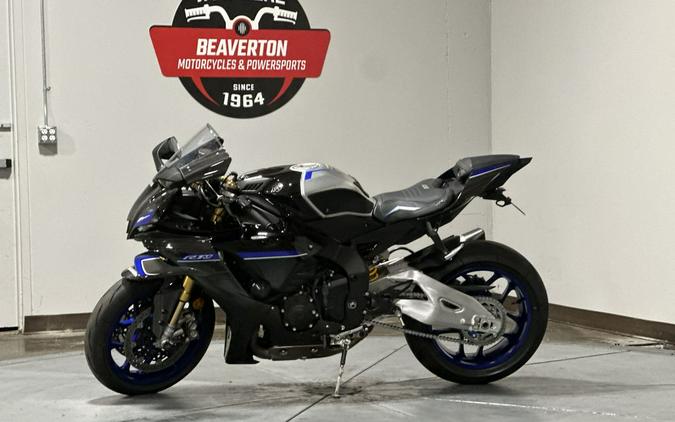 2025 Yamaha YZF R1M