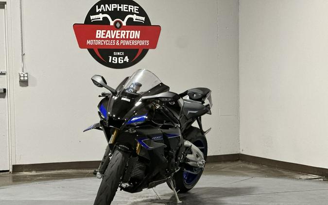 2025 Yamaha YZF R1M