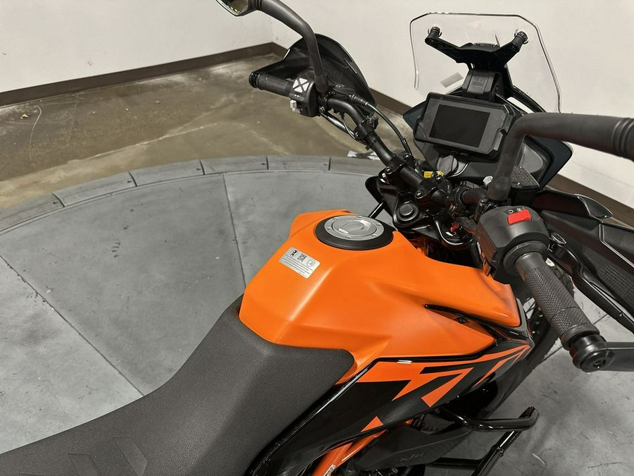 2024 KTM Adventure 390
