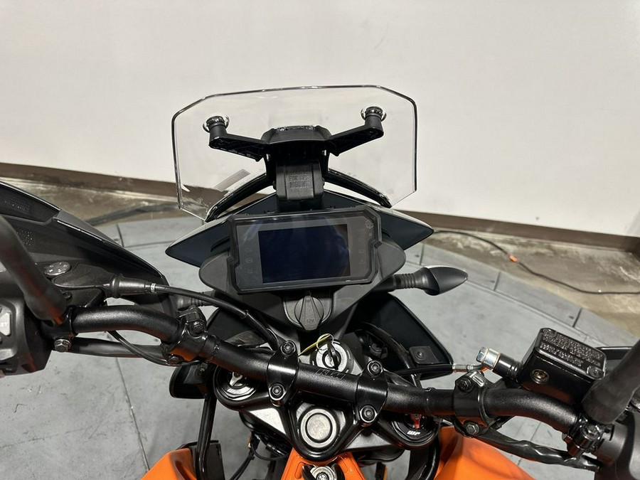 2024 KTM Adventure 390
