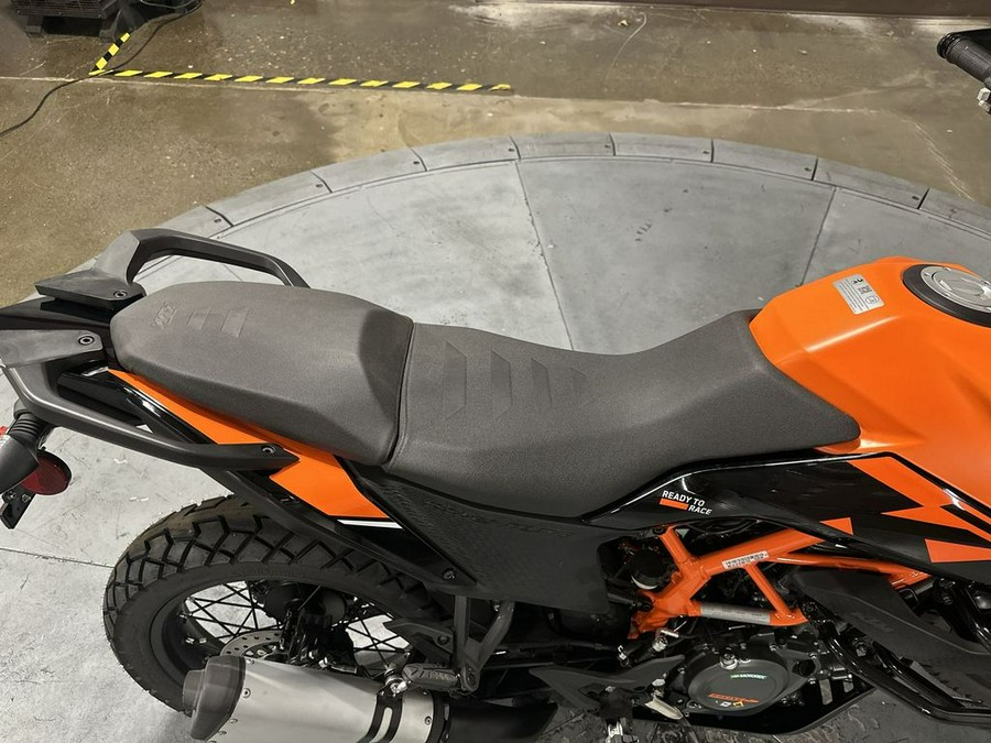 2024 KTM Adventure 390