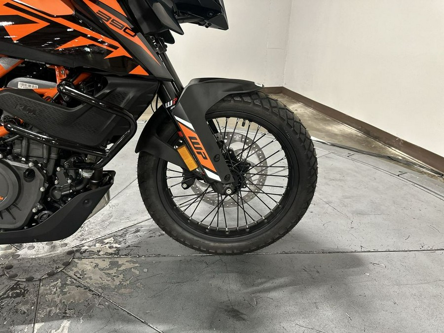 2024 KTM Adventure 390