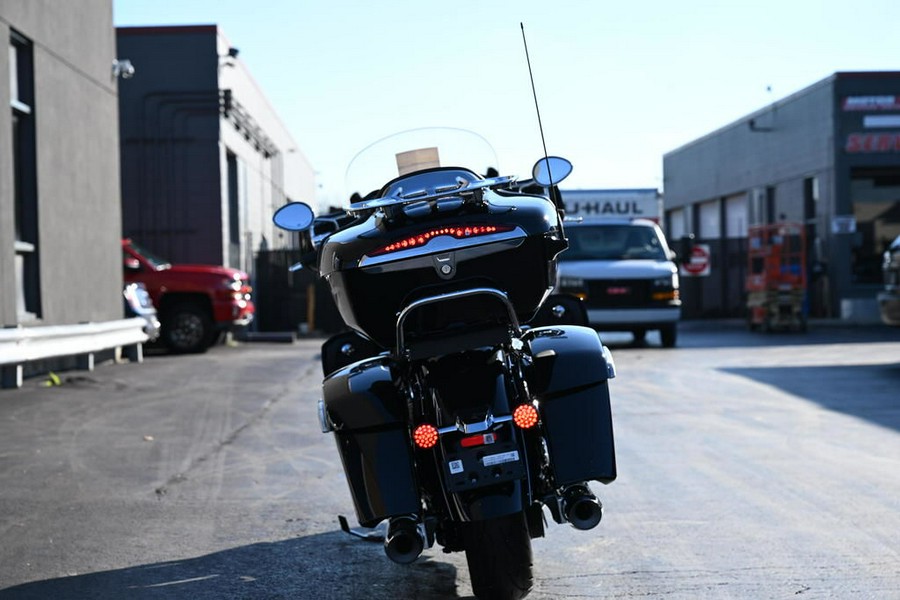 2024 Indian Motorcycle® Roadmaster® Limited Black Azure Crystal