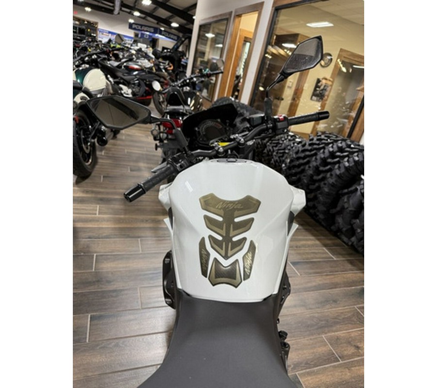 2023 Kawasaki Z400 ABS