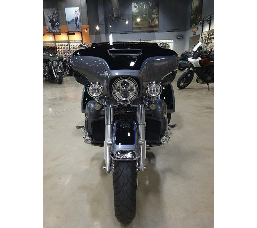 2022 Harley-Davidson® FLHTCUTG - Tri Glide® Ultra