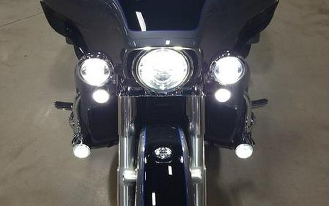 2022 Harley-Davidson® FLHTCUTG - Tri Glide® Ultra