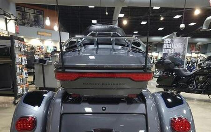 2022 Harley-Davidson® FLHTCUTG - Tri Glide® Ultra