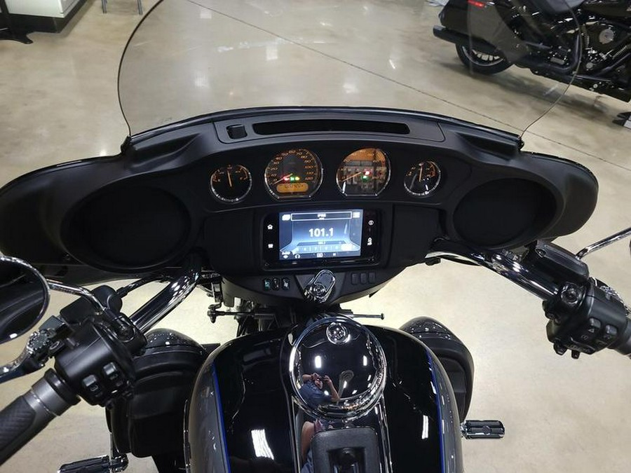 2022 Harley-Davidson® FLHTCUTG - Tri Glide® Ultra