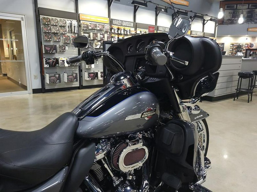 2022 Harley-Davidson® FLHTCUTG - Tri Glide® Ultra