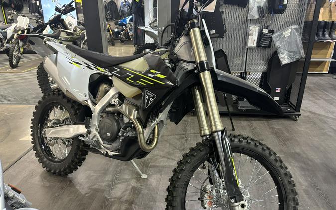 2026 TRIUMPH TF250-CZR2