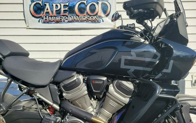 2023 Harley-Davidson Pan America™ 1250 Special Vivid Black