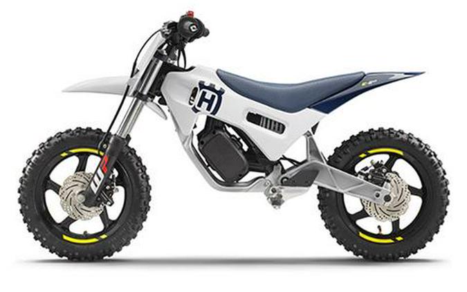 2024 Husqvarna EE 2