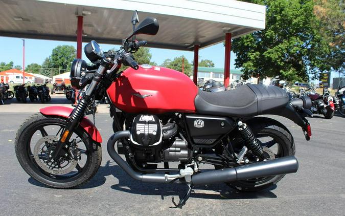 2023 Moto Guzzi V7 Stone