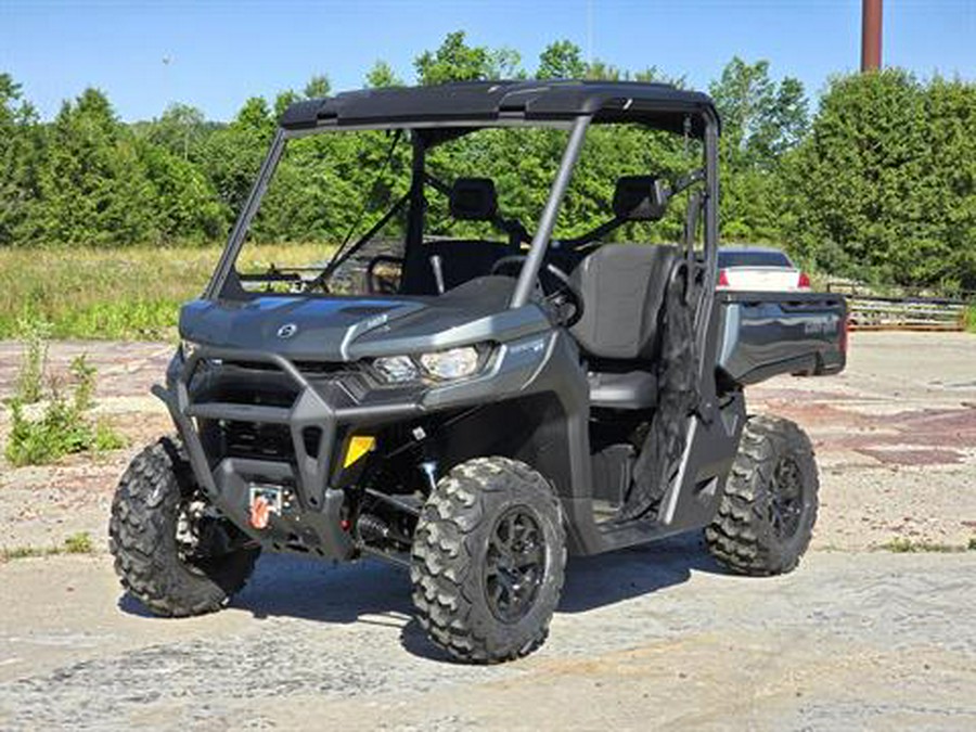 2024 Can-Am Defender XT HD7