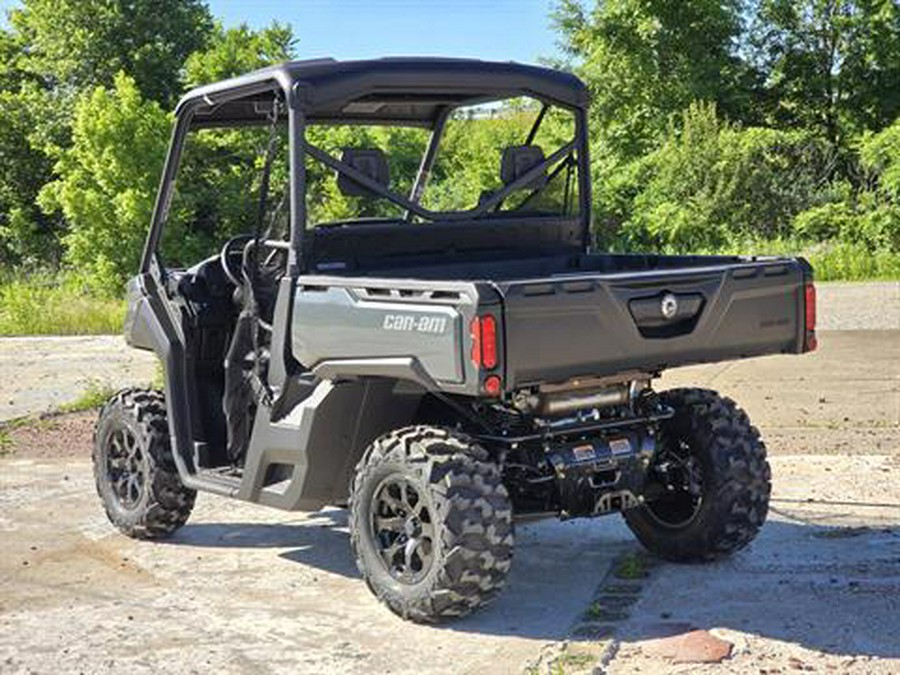 2024 Can-Am Defender XT HD7