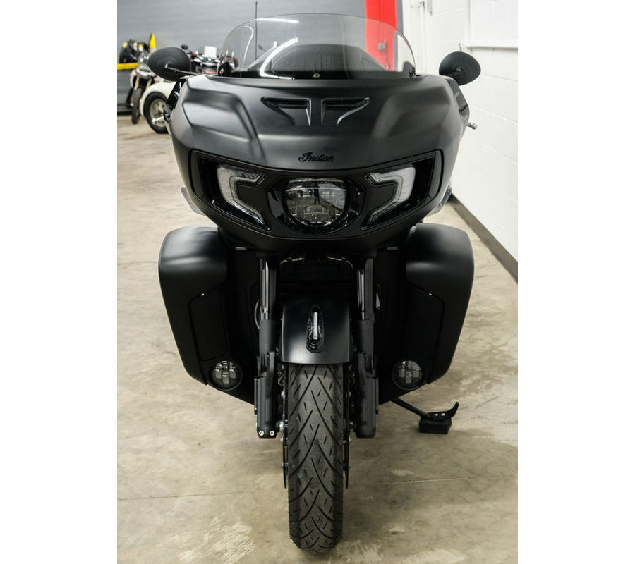 2024 Indian Motorcycle® Pursuit® Dark Horse® with PowerBand Audio Package Black Smoke