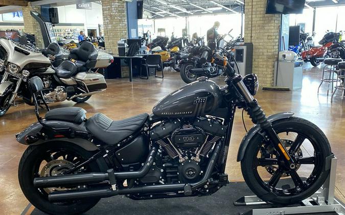 2022 Harley-Davidson Softail FXBBS - Street Bob 114