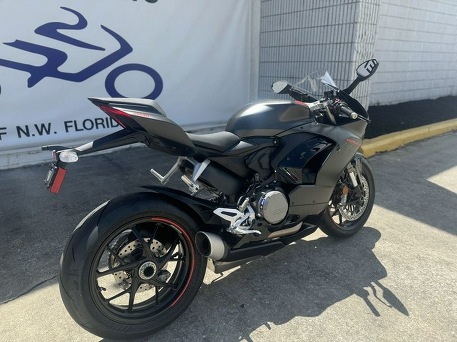 2025 Ducati Panigale V2 Black on Black