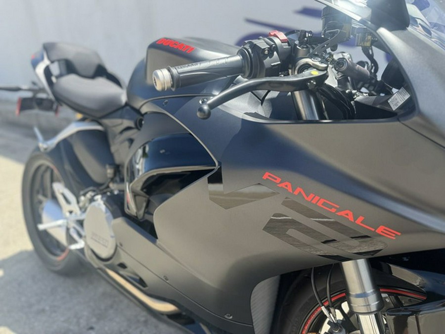 2025 Ducati Panigale V2 Black on Black