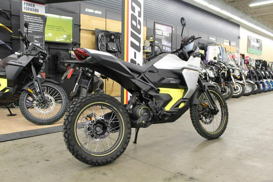 2025 Can-Am® Origin '73