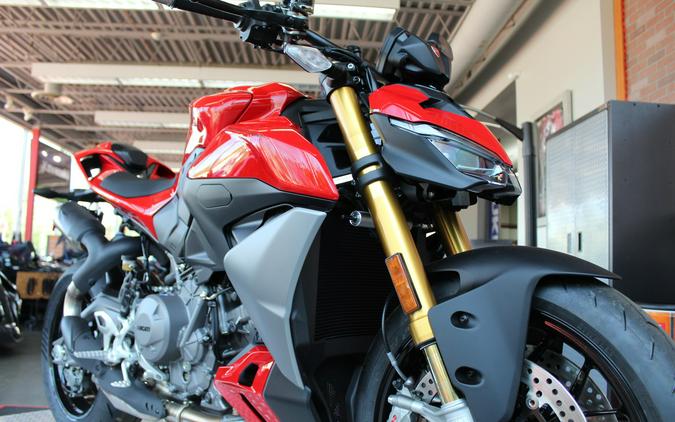 2026 Ducati Streetfighter V2 S