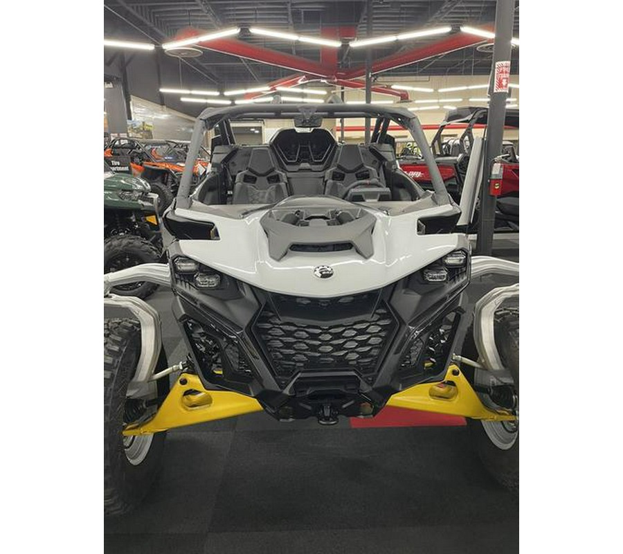 2024 Can-Am® Maverick R 999T DCT